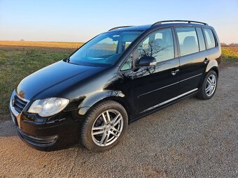 VOLKSWAGEN TOURAN 1.9TDI ŠPORT 77KW BXE  2009R.V. - 8