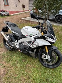 Aprilia Tuono V4 129KW (2022) - 8