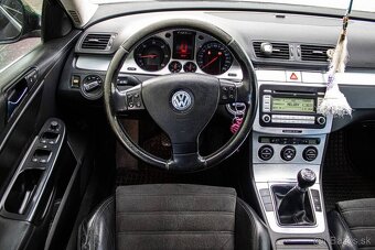 VW Passat b6 - 8