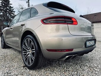 Porsche Macan Turbo - 8