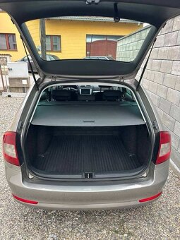 ŠKODA OCTAVIA 1,6 TDI COMBI - 8