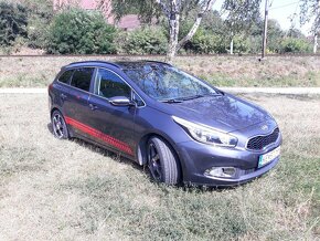 Kia Cee´d combi, 1,6 CRDi 94KW (128k), PLATINUM+Panorama atd - 8