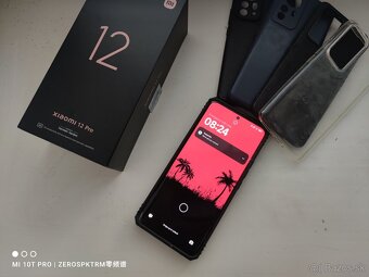 Xiaomi 12 Pro 5G 12/256GB - 8