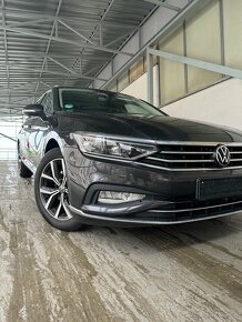 Volkswagen Passat Combi EVO 2.0TDI DSG Ťažné/Kamera/Matrix/ - 8