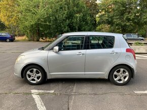 Suzuki Swift 1.3 16V GLX - 8