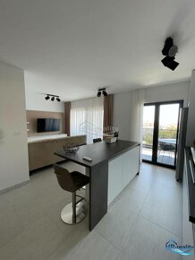 Trogir, Čiovo – zariadený apartmán s výhľadom na more - 8