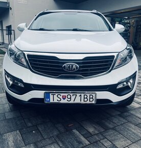 KIA Sportage 1.7 CRDi VGT 2WD EX - 8