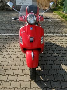 Piaggio Vespa GTS Super 125 - 8