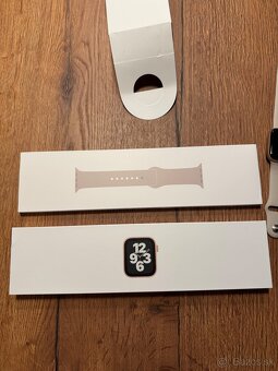 Apple Watch SE - Aluminum Gold - 8