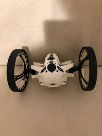 Parrot Jumping Sumo Drone - 8