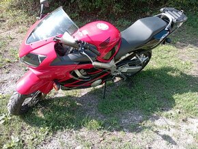 Honda CBR 600 F len s 11 900 km - 8