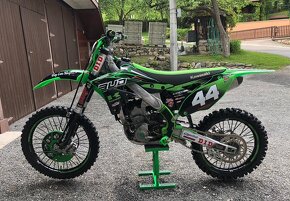 Kawasaki KXF 250 - 8