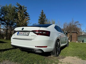 Škoda Superb 2.0 TDi - 8