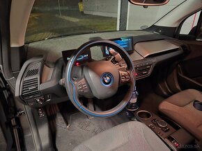 BMW i3 REX 60ah 55200km strešné okno - 8