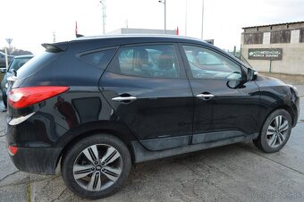 HYUNDAI ix35 2,0CRDi 135kW 4x4 PREMIUM M6 - 8