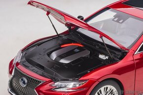 LEXUS LS500h 2018 – 1:18 AUTOart - 8