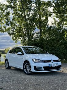 Volkswagen golf mk7 GTI - 8