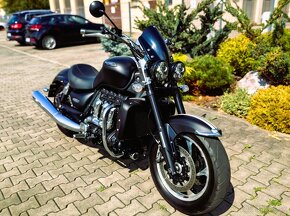 TRIUMPH ROCKET III -MATT PHANTOM BLACK-SLOVENSKA-1 MAJITEL - 8