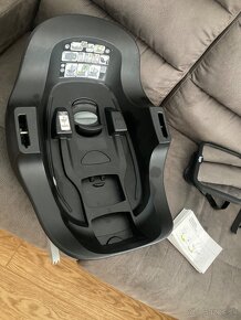 Britax go big 2 s autosedačkou a isofixom - 8