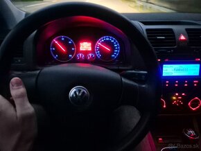 Predám Volkwagen Golf 5 , 1.9TDI 77kW - 8