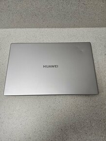 Huawei MateBook D15 Ryzen 5 3500U / 8GB RAM / 256GB SSD - 8