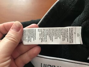 CALVIN KLEIN originál black damska mikinka S/M - 8