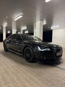 Audi A8L - 8