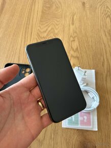 iPhone 11 64 gb Black v záruke - 8