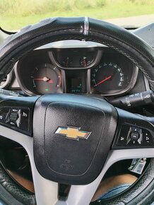 Chevrolet Orlando - 8