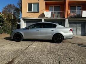 Volkswagen Passat 2.0 TDI - 8