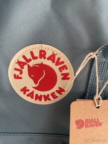 Novy Fjallraven Kanken batoh s visackami, 20 l verzia - 8