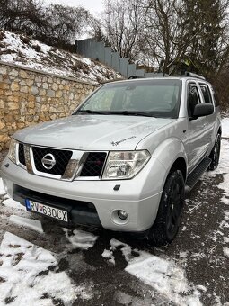 Nissan Pathfinder 2.5dci - 8