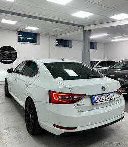 Skoda Superb Laurin&Klement 2.0TDI 140Kw 4x4 - 8