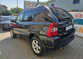 Kia Sportage 2.0-4x4-1.maj.-STŘEŠNÍ OKNO1 - 8