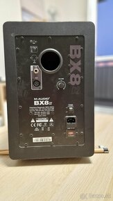 M-Audio BX8 D2 - 8