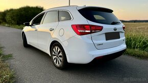 KIA Cee’d Sporty Wagon 1.6 CRDi 136k Platinum A/T + záruka - 8