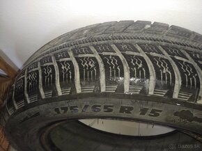 Predám 2ks celoročné Pneu Michelin 175/65 R15 - 8