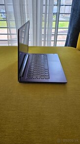 Lenovo Yoga Slim 7 14 AMD Ryzen 7 4700U 16GB RAM 512GB SSD - 8