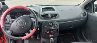 Renault Clio - 8