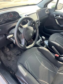 Prodam Peugeot 208 2014r najeto 45t km 1majitel      Skoda F - 8