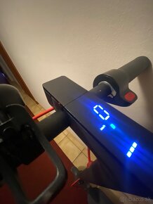 Xiaomi Mi Scooter PRO - 8