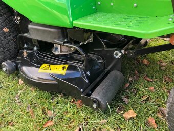 Etesia MKEHH Zahradní traktor traktůrek sekačka, uzávěrka - 8