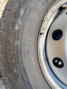 215/75 R16C Continental - 8