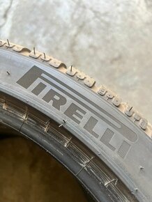 Zimne Pneu Pirelli 245/40 R19 98V Dot:2021 RUNFLAT - 8