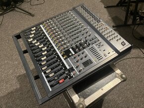 Predám YAMAHA EMX 5000 - 12 Powered Mixer - 8