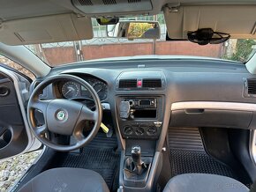 Škoda Octavia 2 1.6 FSI 2005 Ambiente - 8