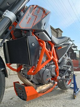 KTM DUKE 690 - 8