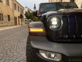 Predám JEEP WRANGLER 2.0T Sahara 4x4 - 8