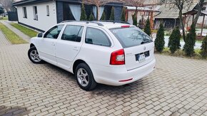 Škoda Octavia Combi 2.0TDI 2010 - 8