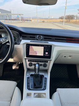 Volkswagen Passat 2.0 TDI Combi - 8